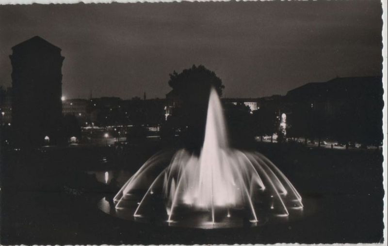 Ansichtskarte Mannheim - Wasserspiele bei Nacht - ca. 1960 aus der Kategorie Mannheim