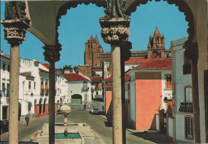 Ansichtskarte Portugal - Evora - Portas de Moura e Catedral - ca. 1985 aus der Kategorie Evora