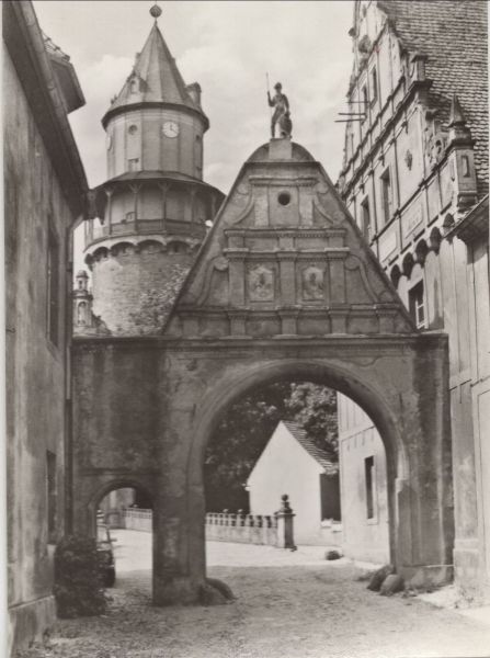 Ansichtskarte Wiesenburg - Schlossturm aus der Kategorie Wiesenburg