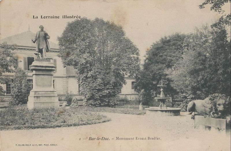 Ansichtskarte Bar-le-Duc - Frankreich - Monument Bradfer aus der Kategorie Bar-le-Duc